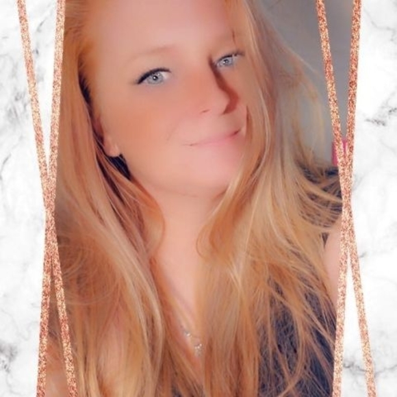 Meet your Posher, Cassi - Picture 1 of 1
